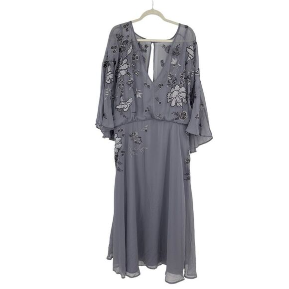 ASOS Curve Dresses & Skirts - ASOS Curve blouson embroidered midi dress with cape back Size 24 Lavender Fairy.